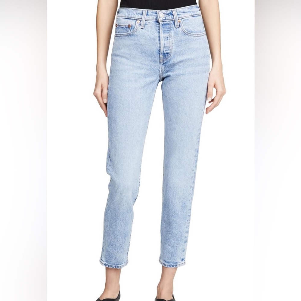 Levi's Women's Premium Wedgie Icon Fit Jeans sz 28